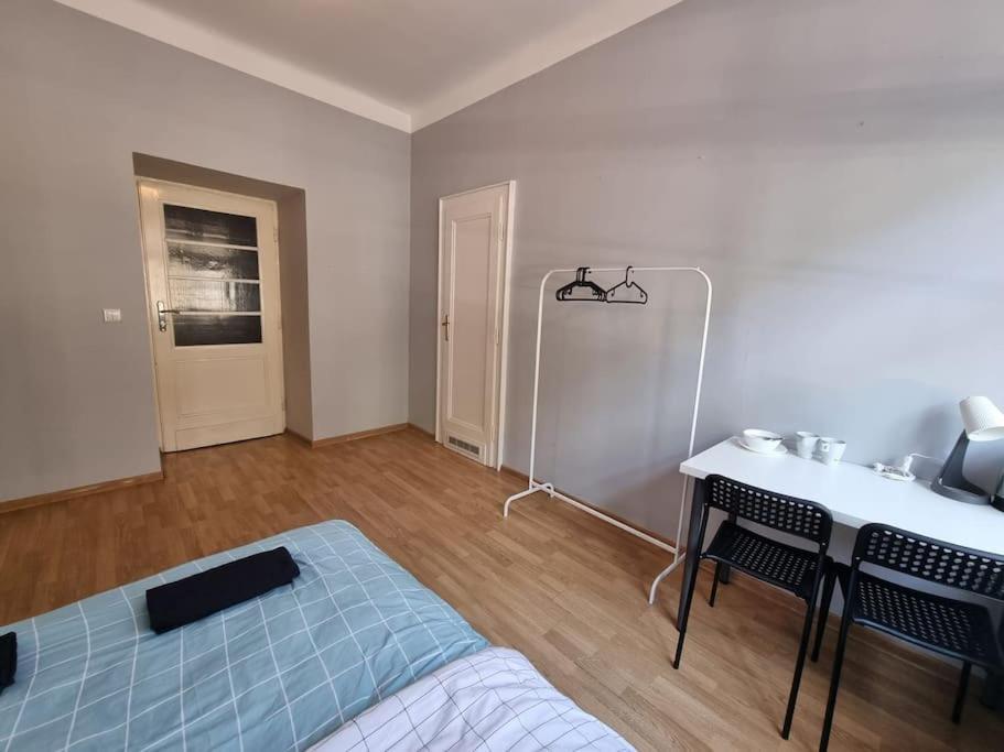 Fantastic Krk - Kr6 Room D Cracóvia Exterior foto